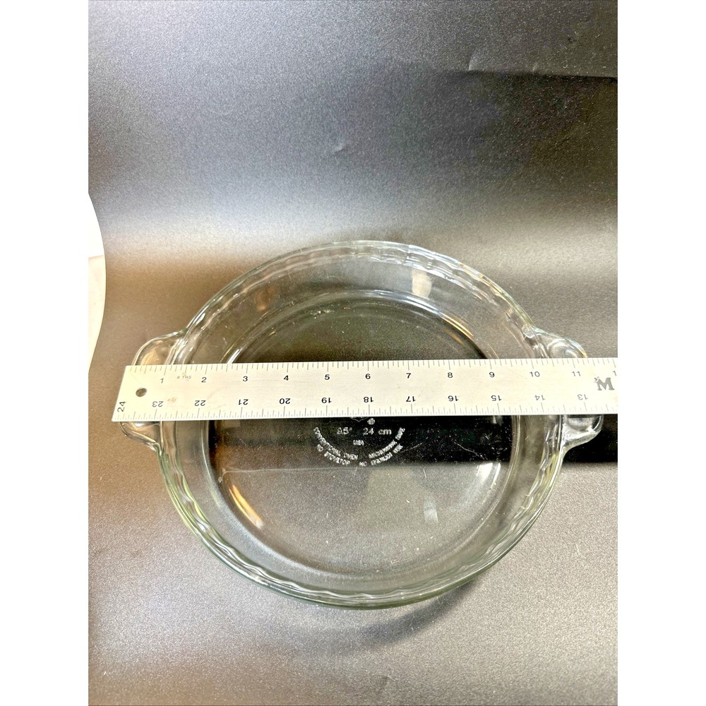 Anchor Hocking Oven Basics 9.5 Inch Deep Pie Glass Baking Dish Fluted Clear - Picture 5 of 5
